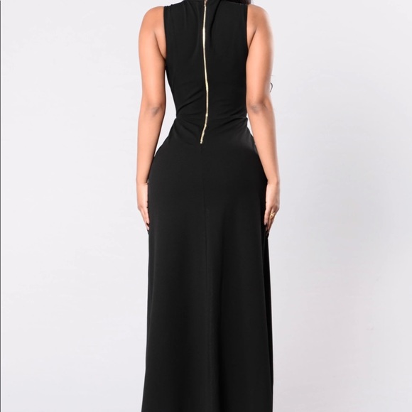 Sexy jumpsuit with train - Picture 2 of 3